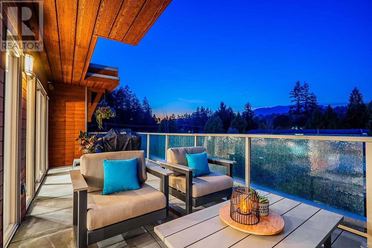 403 2138 OLD DOLLARTON ROAD, north vancouver, British Columbia