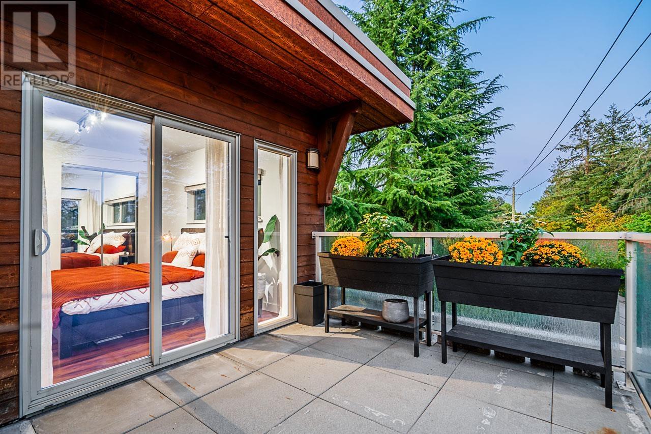 403 2138 Old Dollarton Road, North Vancouver, British Columbia  V7H 1A7 - Photo 10 - R2828591