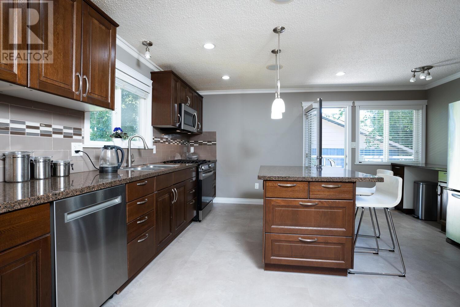 5324 6 Avenue, Delta, British Columbia  V4M 1L5 - Photo 10 - R2807498