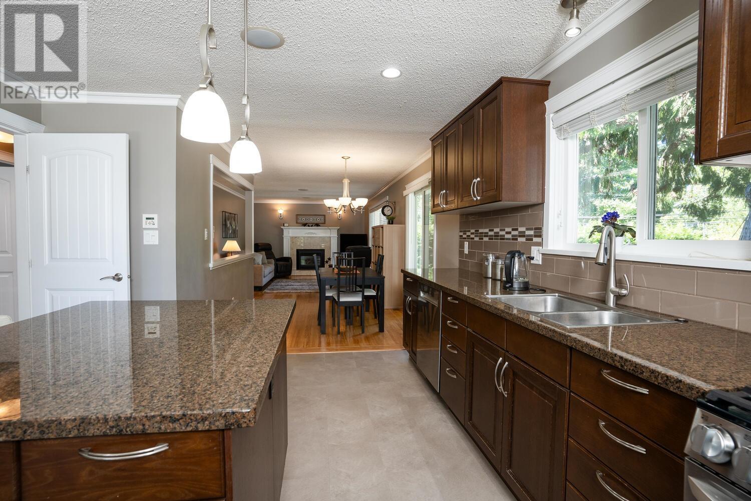 5324 6 Avenue, Delta, British Columbia  V4M 1L5 - Photo 2 - R2807498