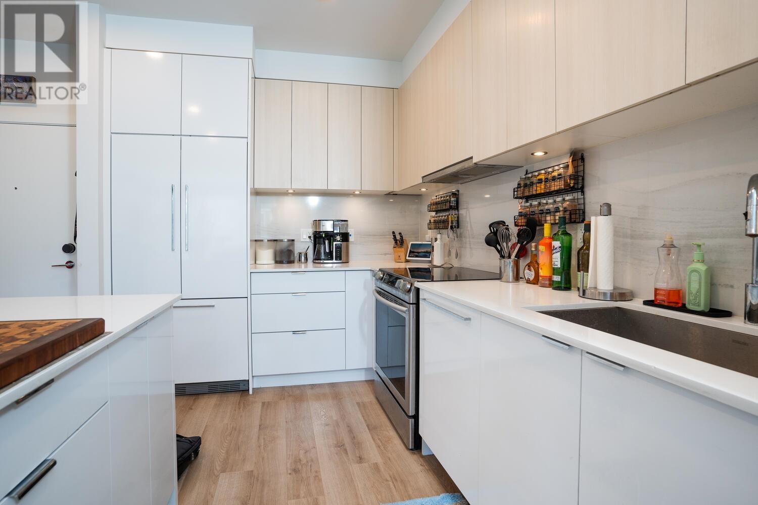 211 1892 Starling Drive, Tsawwassen, British Columbia  V4M 0C7 - Photo 2 - R2811597