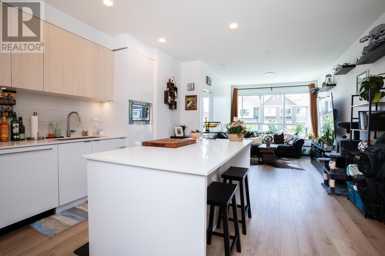 211 1892 STARLING DRIVE, tsawwassen, British Columbia