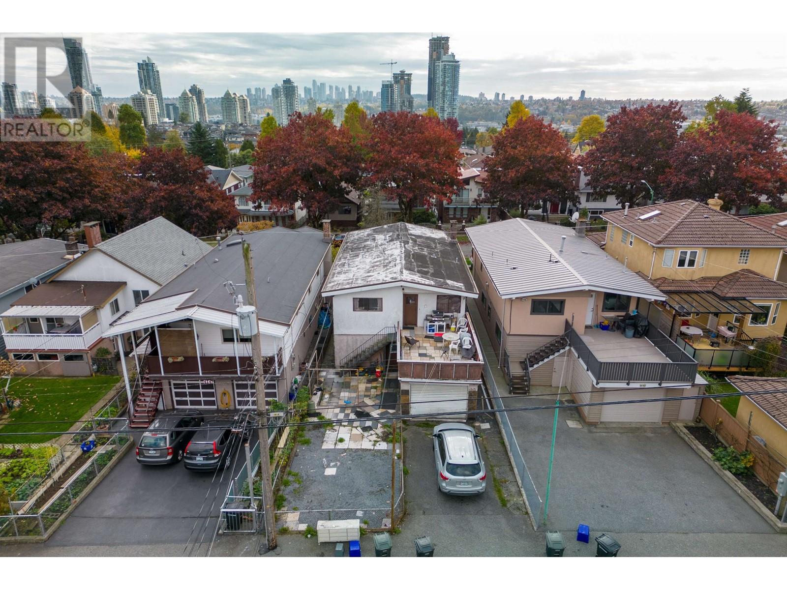 4145 Venables Street, Burnaby, British Columbia  V5C 2Z7 - Photo 5 - R2828527