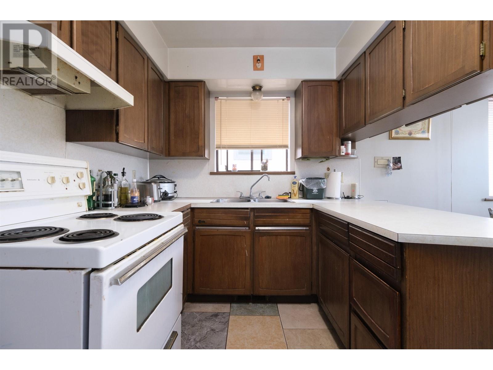 4145 Venables Street, Burnaby, British Columbia  V5C 2Z7 - Photo 16 - R2828527