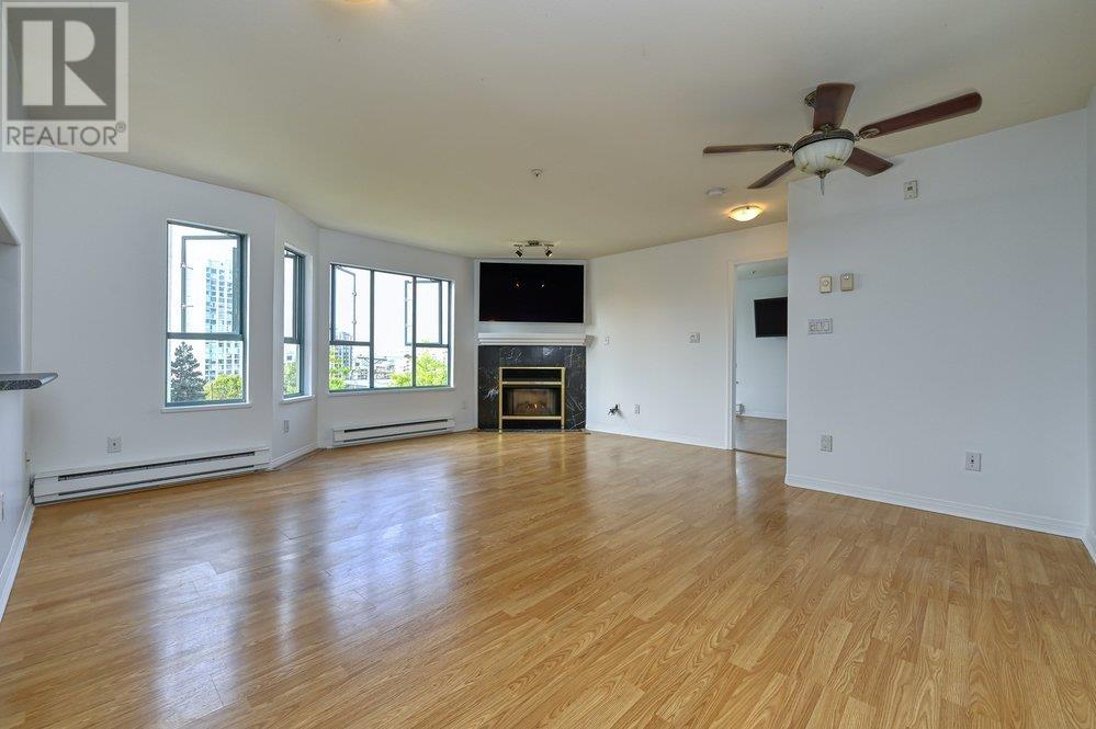 303 111 W 5th Street, North Vancouver, British Columbia  V7M 1J6 - Photo 7 - R2828690