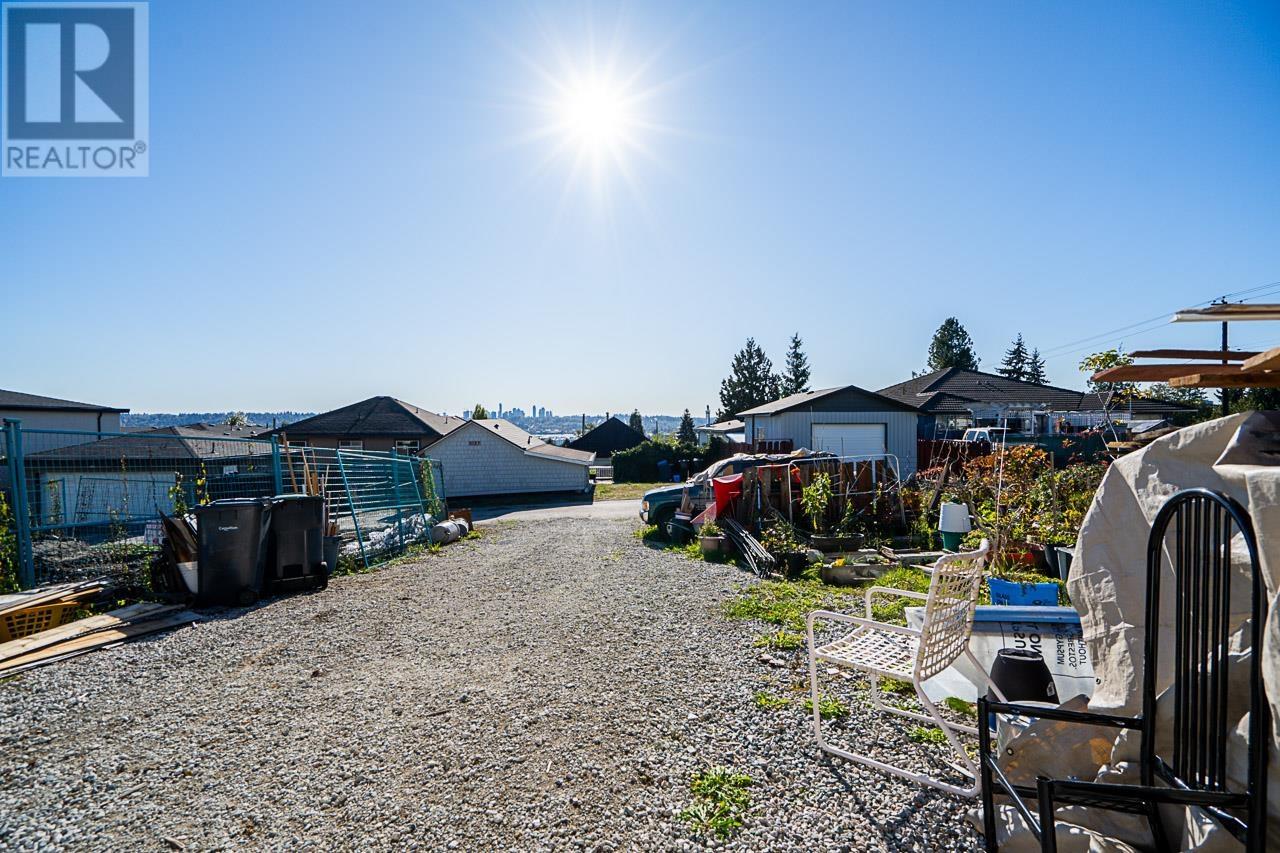 1034 Delestre Avenue, Coquitlam, British Columbia  V3K 2H2 - Photo 36 - R2828792