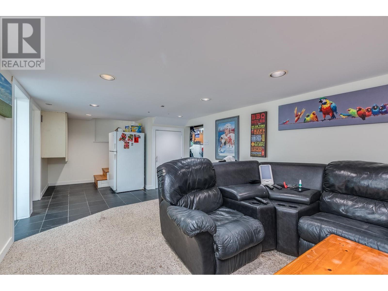 20515 Powell Avenue, Maple Ridge, British Columbia  V2X 4N3 - Photo 17 - R2828791