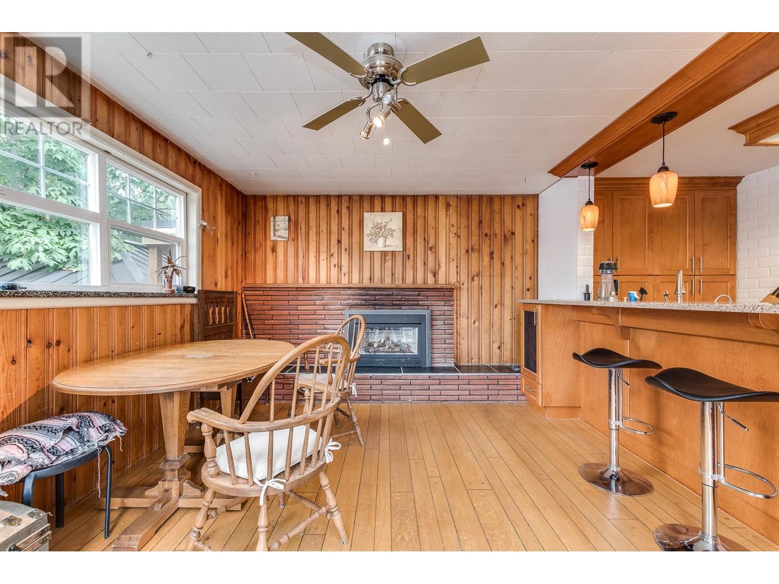 20515 Powell Avenue, Maple Ridge, British Columbia  V2X 4N3 - Photo 11 - R2828791