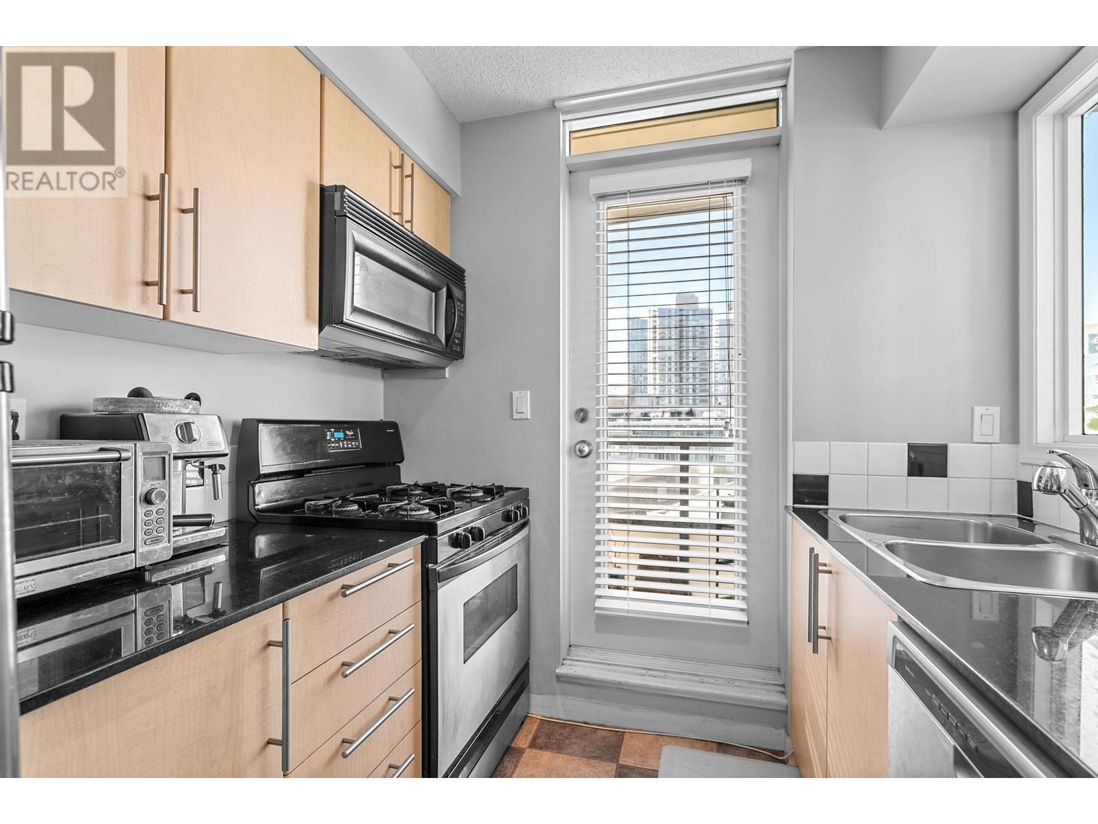 802 63 Keefer Place, Vancouver, British Columbia  V6B 6N6 - Photo 10 - R2828736