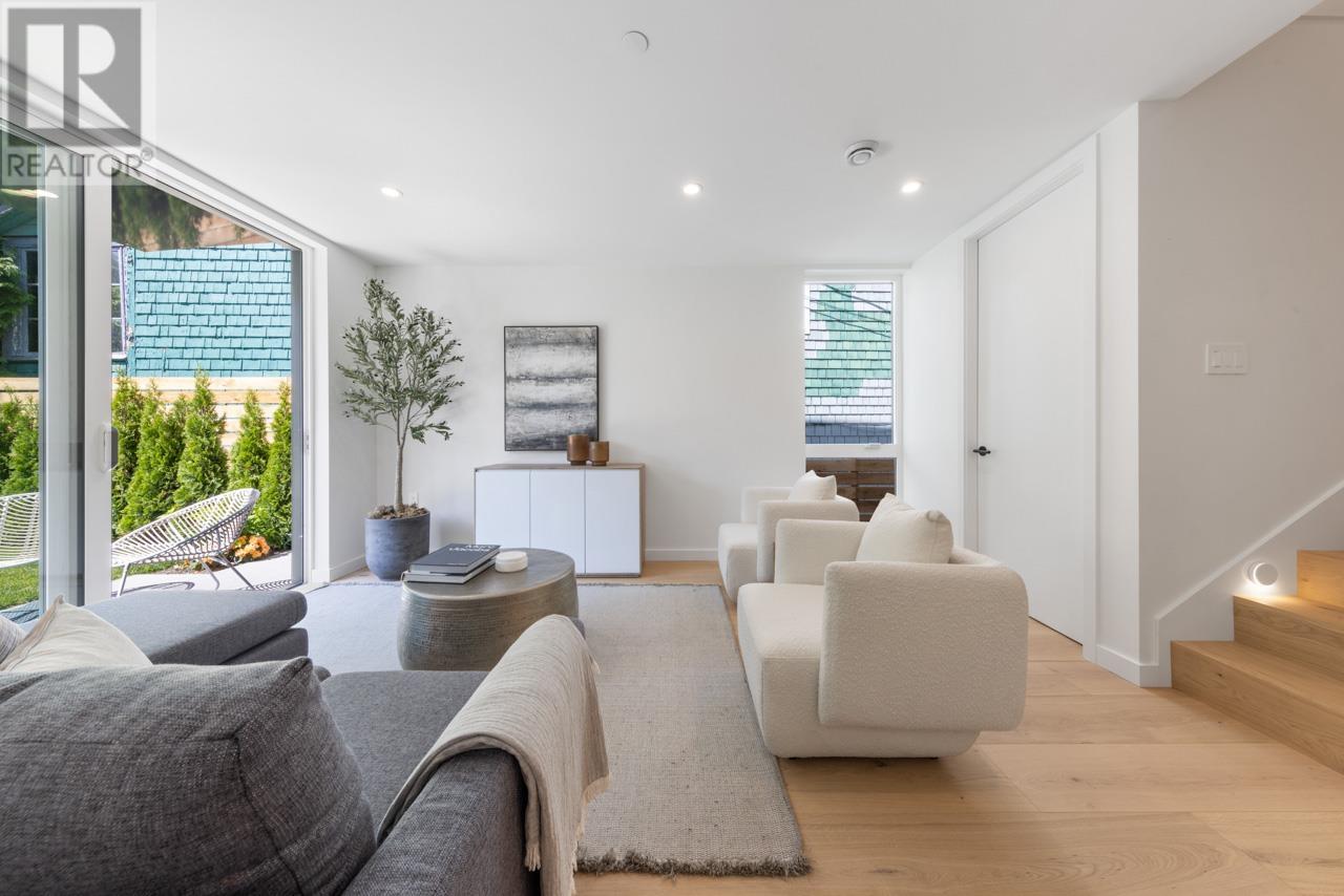 3335 W 16th Avenue, Vancouver, British Columbia  V6R 3B7 - Photo 4 - R2826071