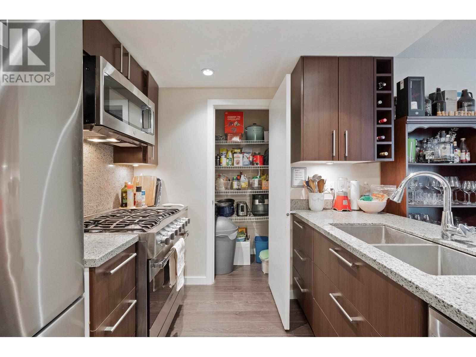 415 1708 Columbia Street, Vancouver, British Columbia  V5Y 0H7 - Photo 11 - R2828934