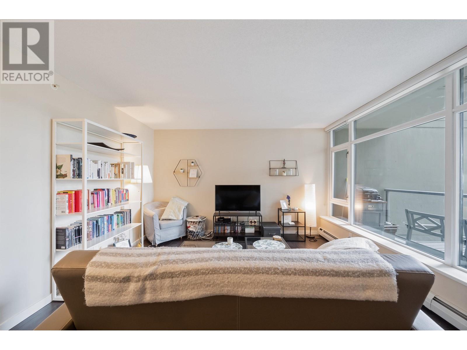 415 1708 Columbia Street, Vancouver, British Columbia  V5Y 0H7 - Photo 3 - R2828934