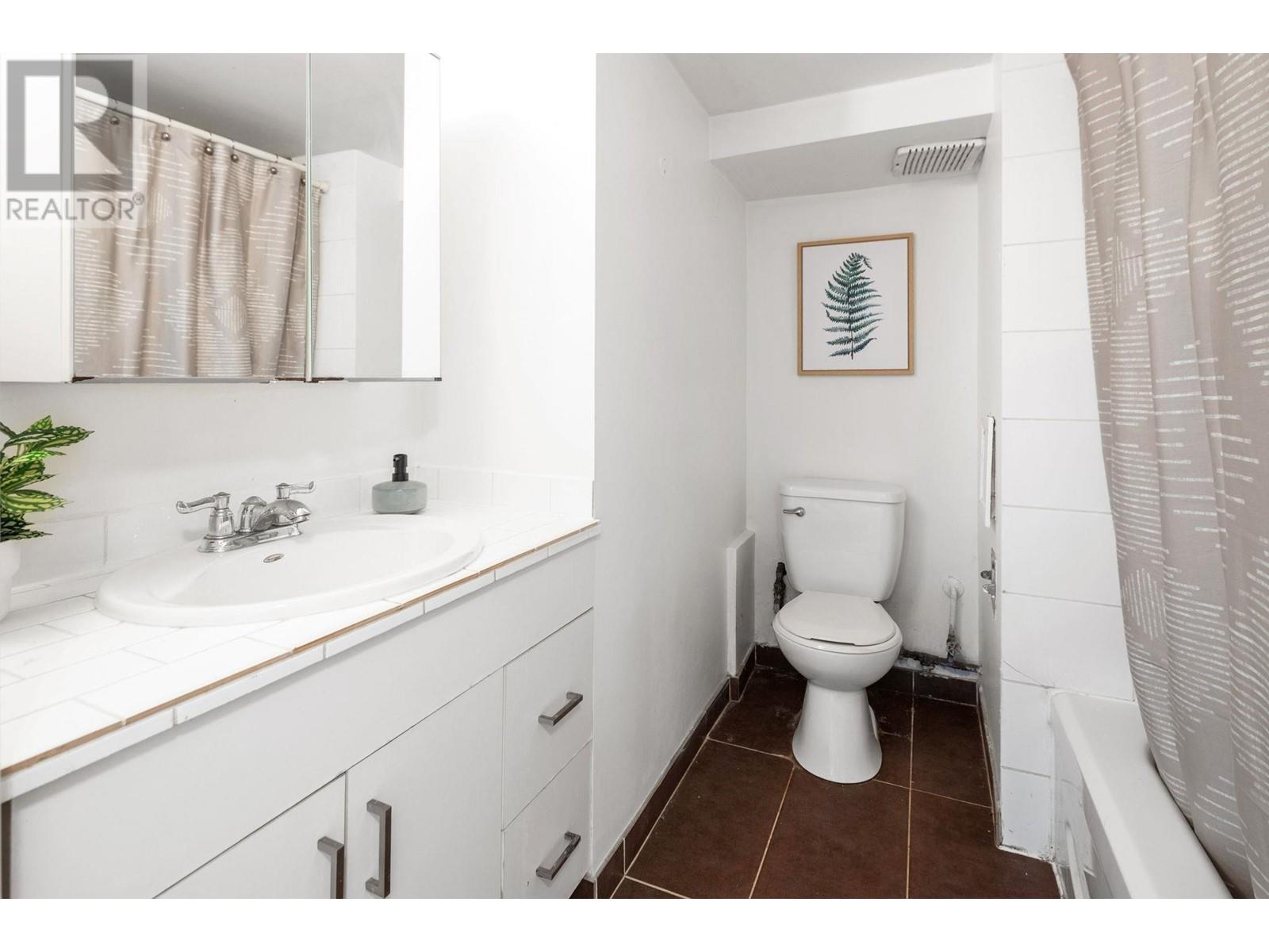 829 E 22nd Avenue, Vancouver, British Columbia  V5V 1V8 - Photo 31 - R2828940