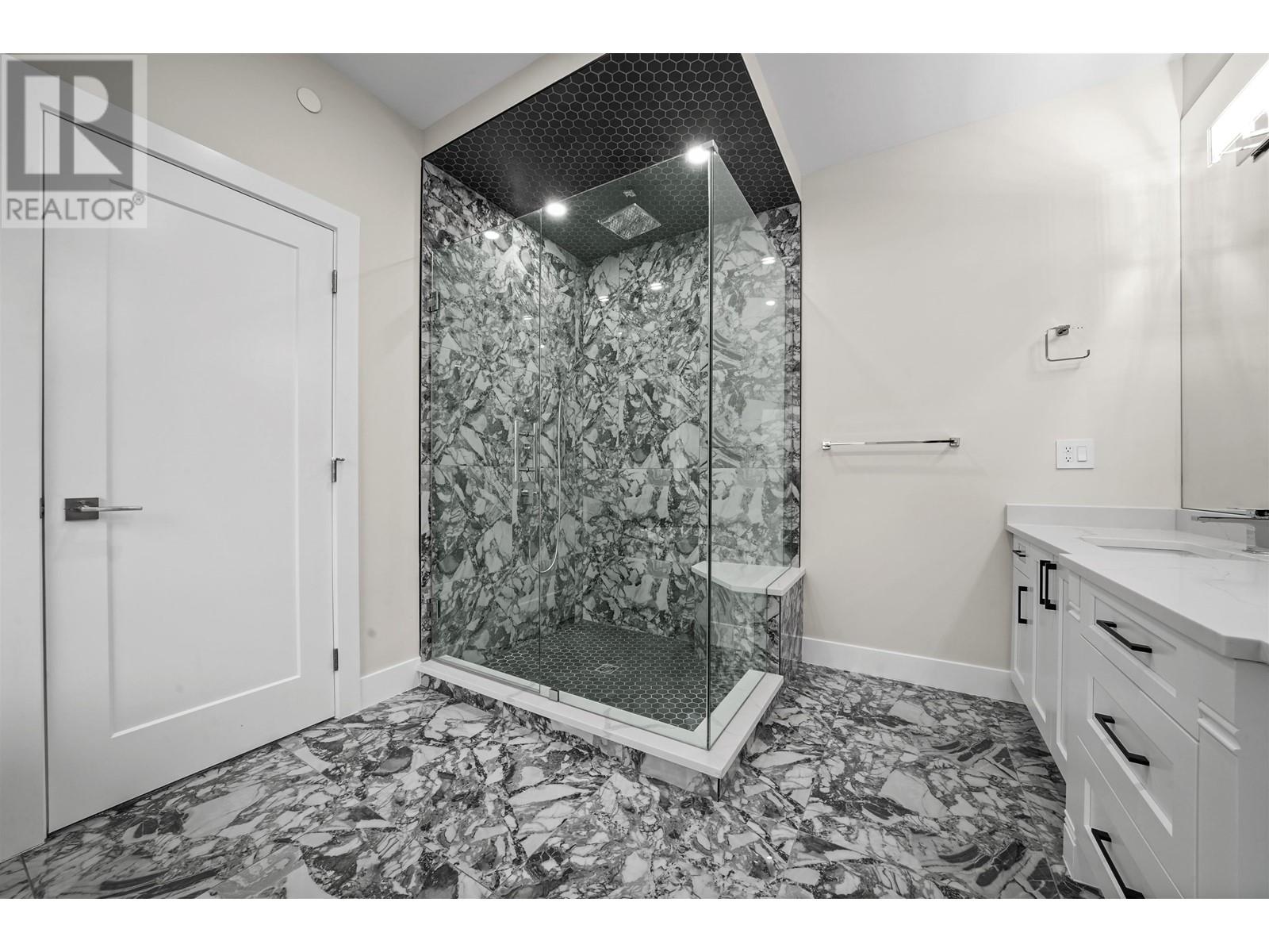 21280 122b Avenue, Maple Ridge, British Columbia  V2X 1A1 - Photo 21 - R2828947