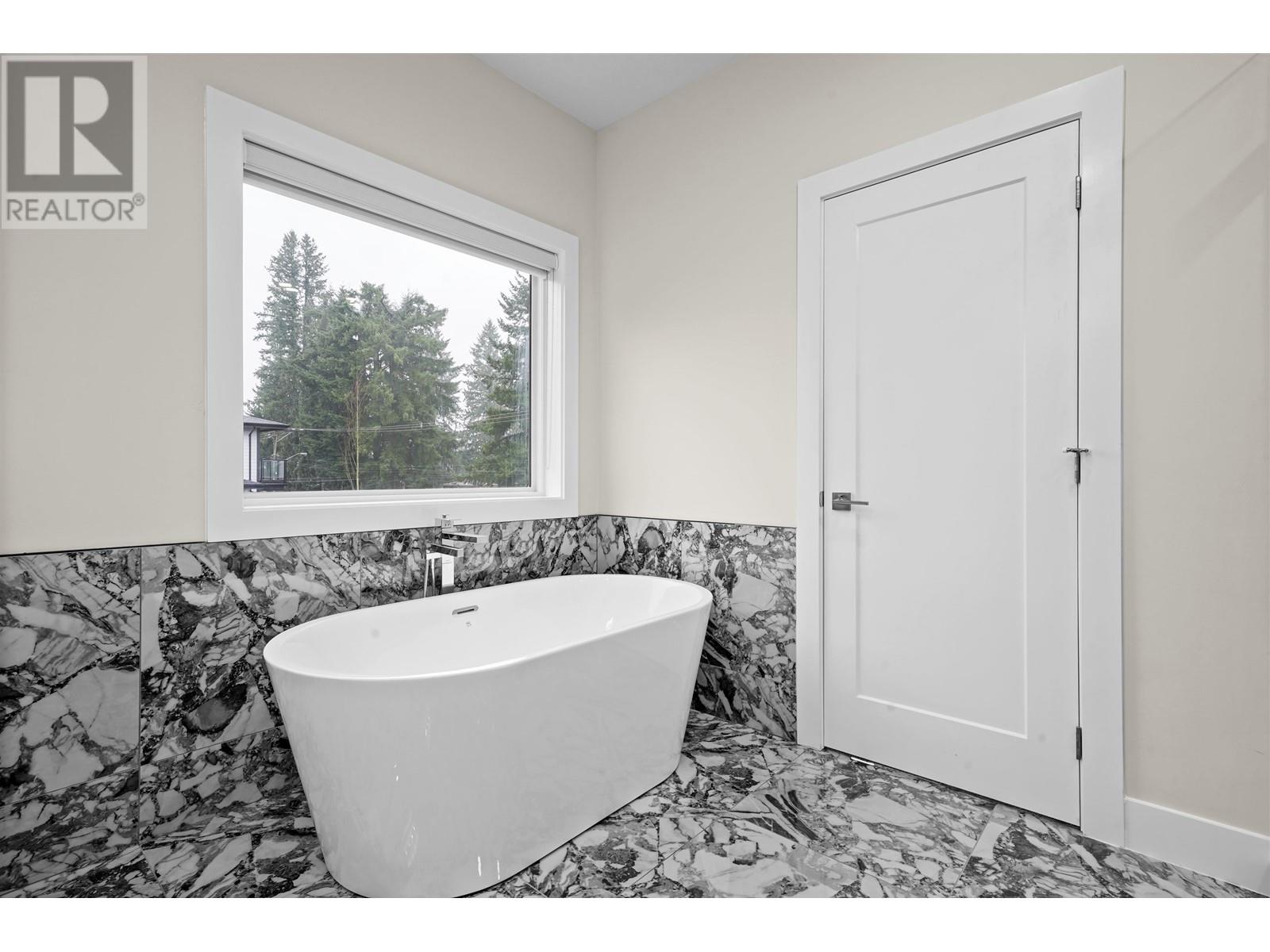 21280 122b Avenue, Maple Ridge, British Columbia  V2X 1A1 - Photo 22 - R2828947