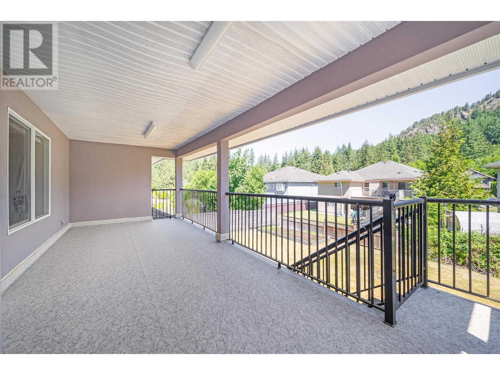 2015 Balsam Way, Squamish, British Columbia  V8B 0W1 - Photo 31 - R2828953