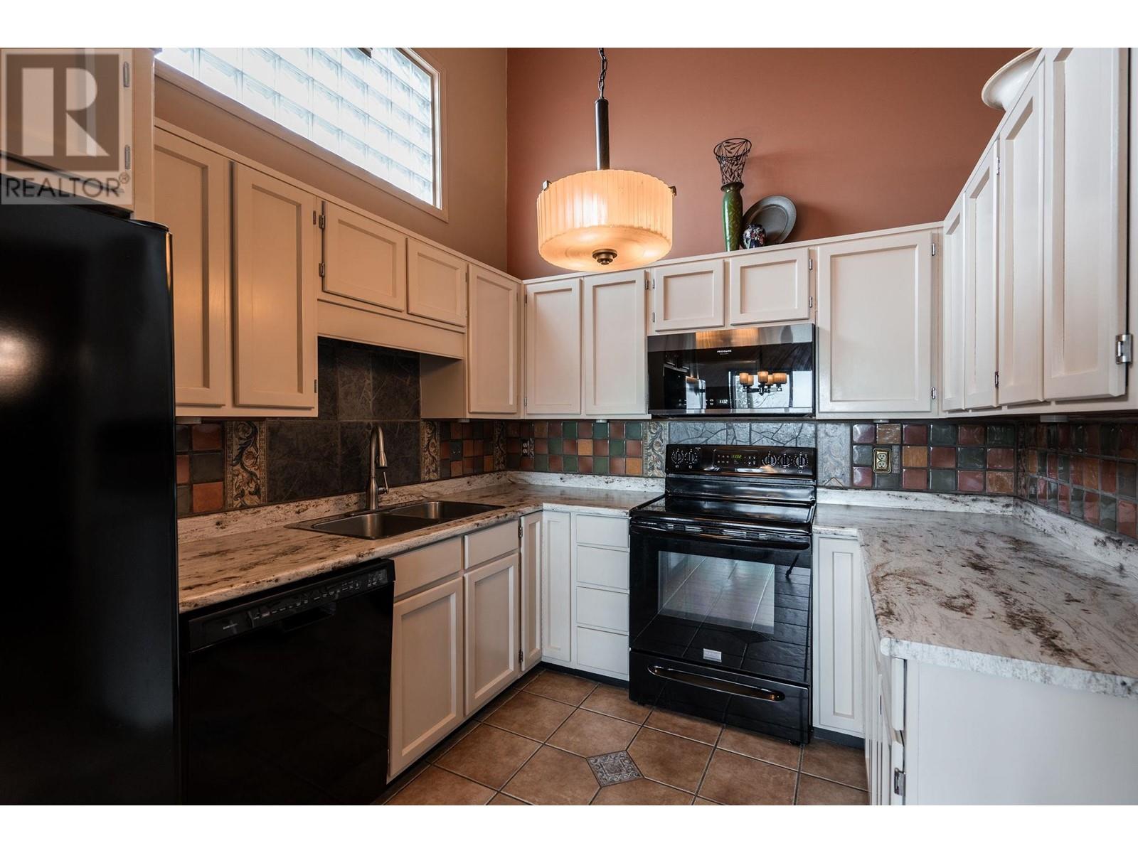 153 Glynde Avenue, Burnaby, British Columbia  V5B 3J3 - Photo 9 - R2828828
