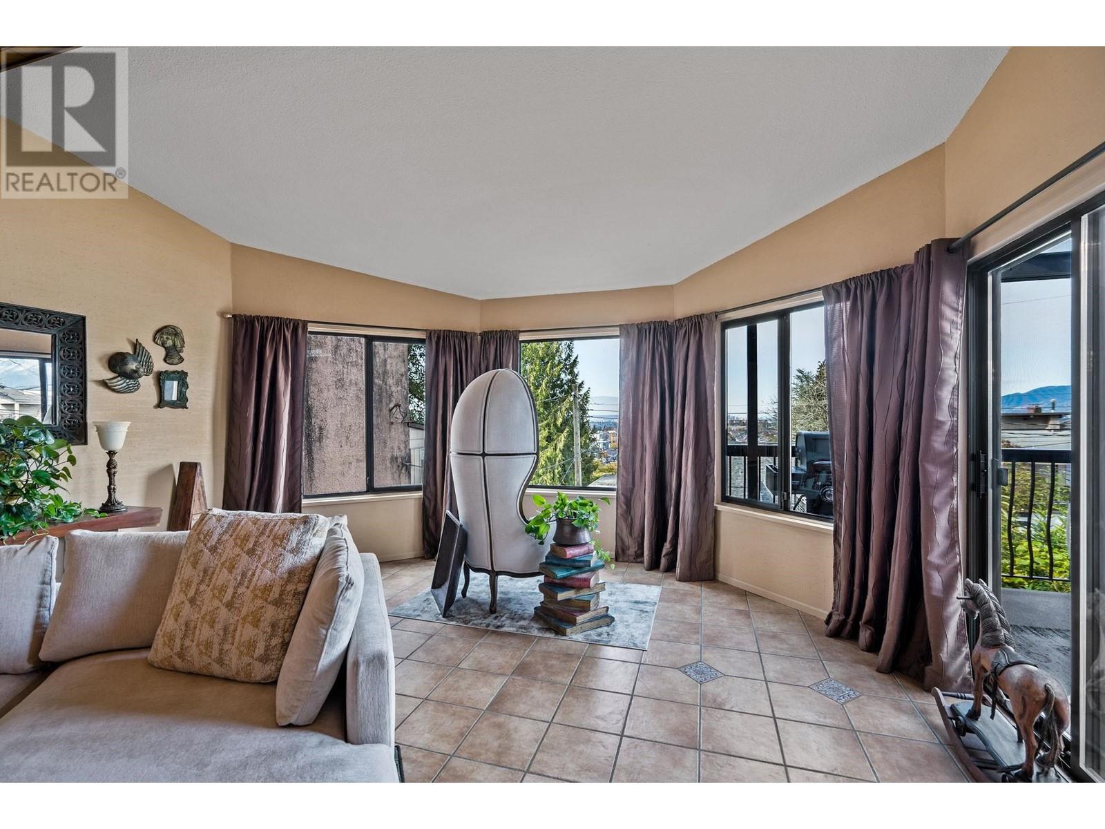 153 Glynde Avenue, Burnaby, British Columbia  V5B 3J3 - Photo 6 - R2828828