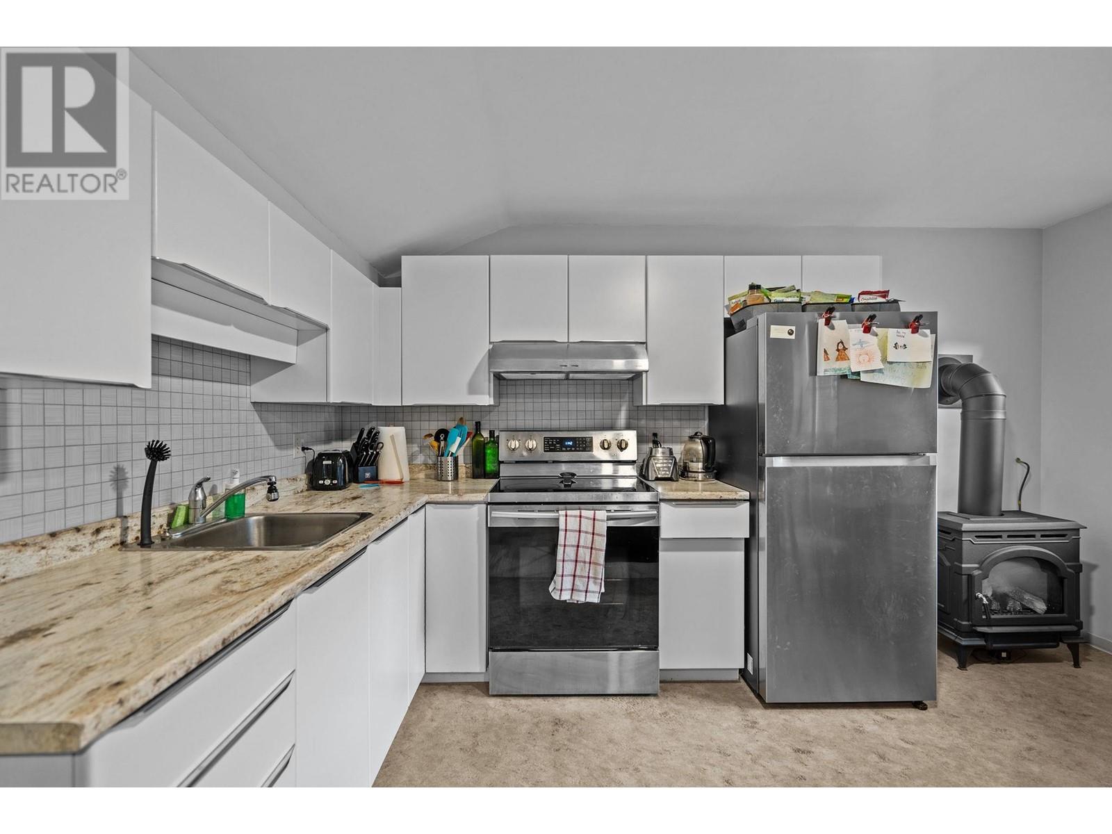 153 Glynde Avenue, Burnaby, British Columbia  V5B 3J3 - Photo 24 - R2828828