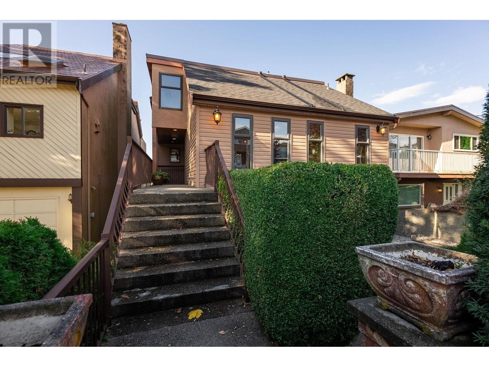 153 GLYNDE AVENUE, burnaby, British Columbia