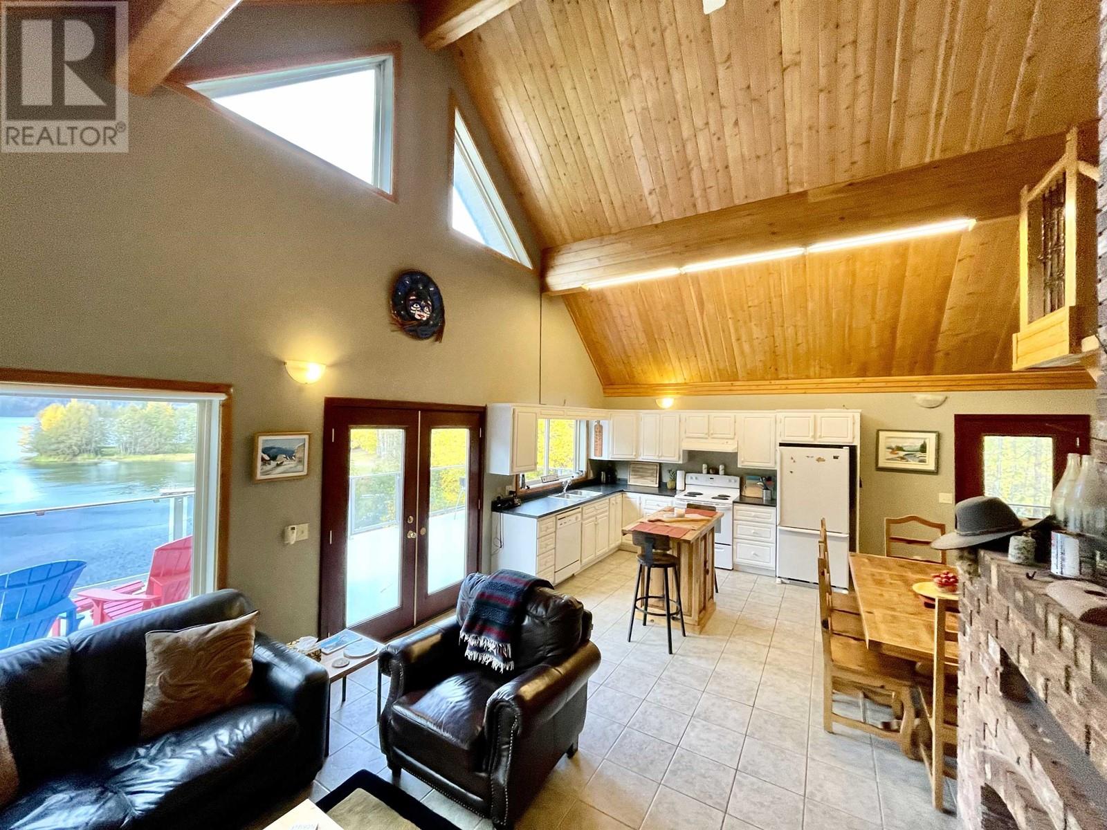 7068 Gun Lake West Road, Pemberton, British Columbia  V0K 1P0 - Photo 11 - R2828855