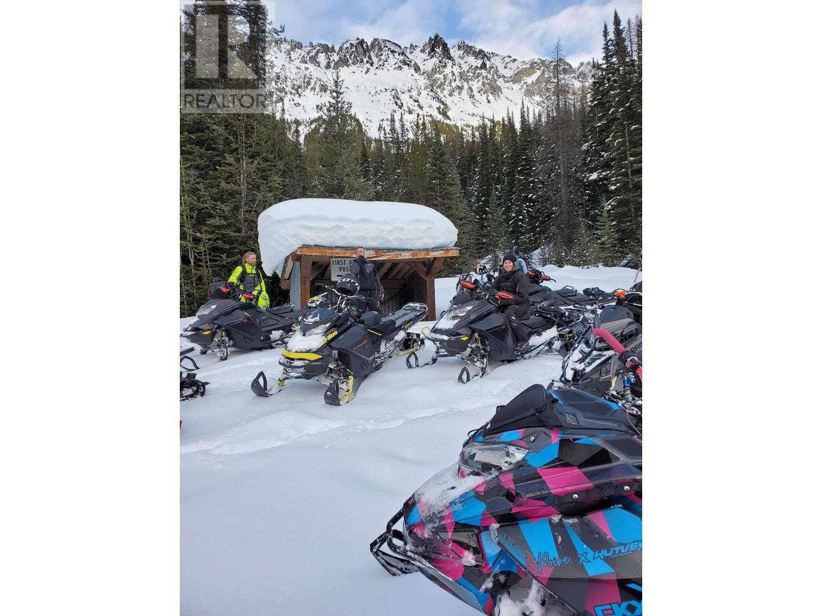 7068 Gun Lake West Road, Pemberton, British Columbia  V0K 1P0 - Photo 37 - R2828855