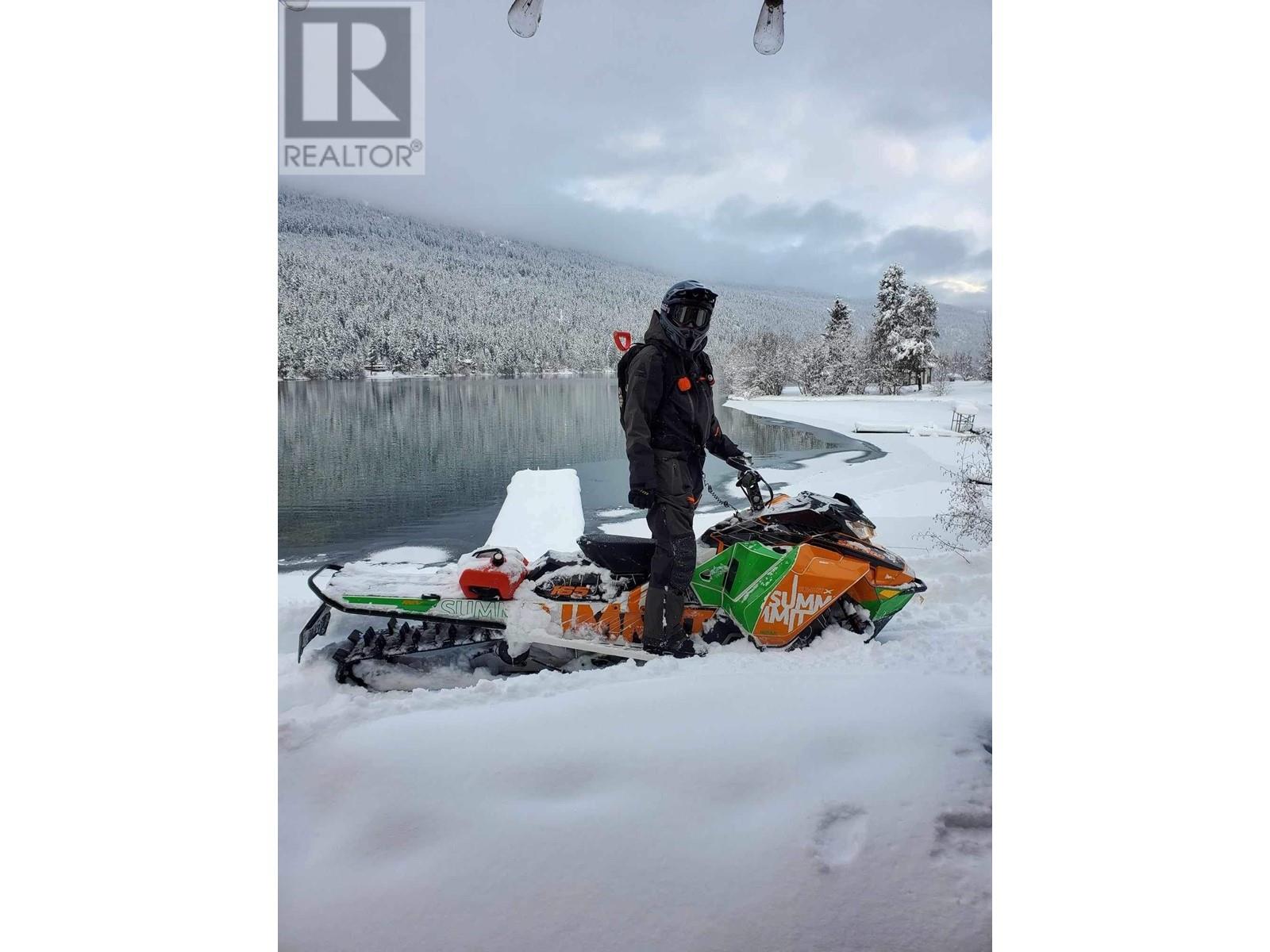 7068 Gun Lake West Road, Pemberton, British Columbia  V0K 1P0 - Photo 33 - R2828855