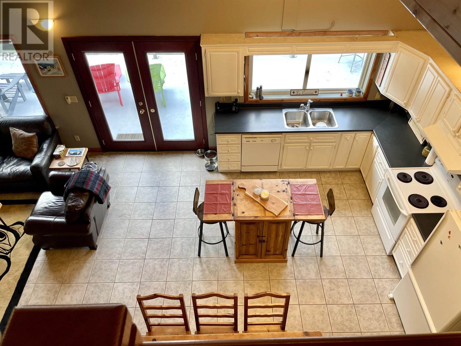 7068 Gun Lake West Road, Pemberton, British Columbia  V0K 1P0 - Photo 19 - R2828855