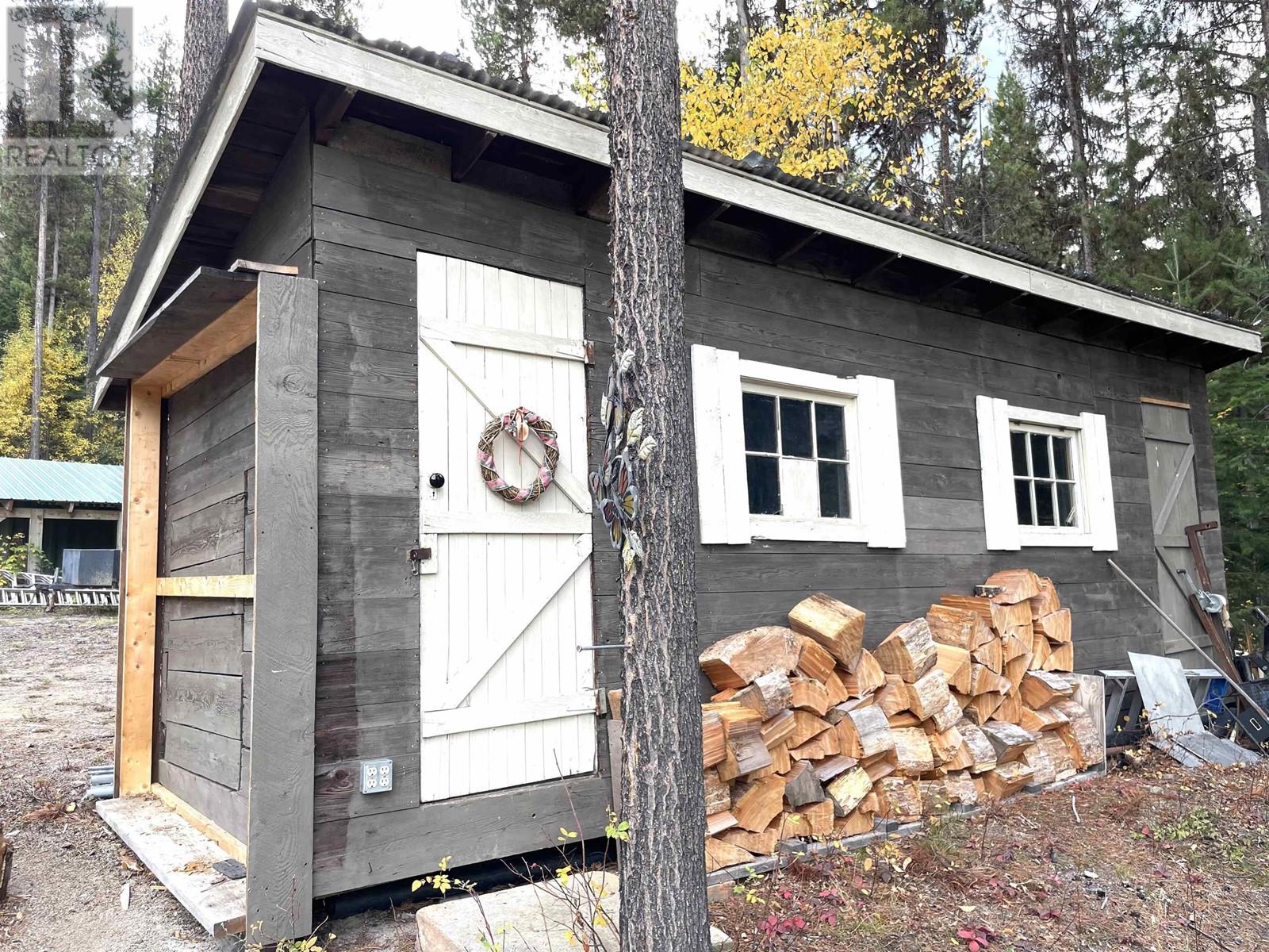 7068 Gun Lake West Road, Pemberton, British Columbia  V0K 1P0 - Photo 30 - R2828855