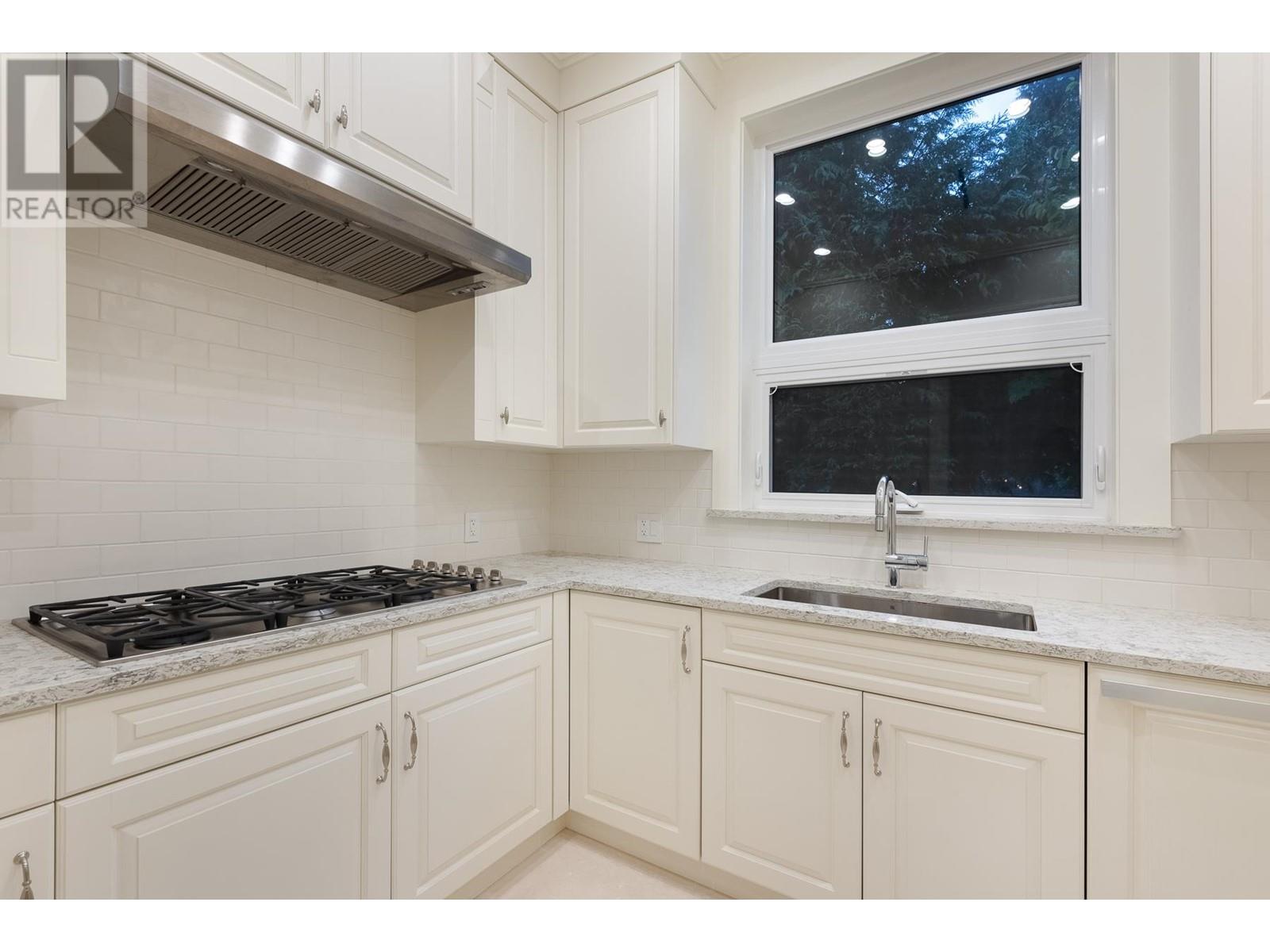 6836 Arbutus Street, Vancouver, British Columbia  V6P 5S7 - Photo 11 - R2828496