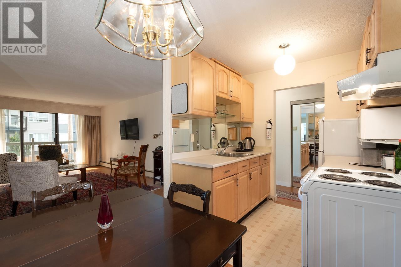 104 145 W 18TH STREET, north vancouver, British Columbia