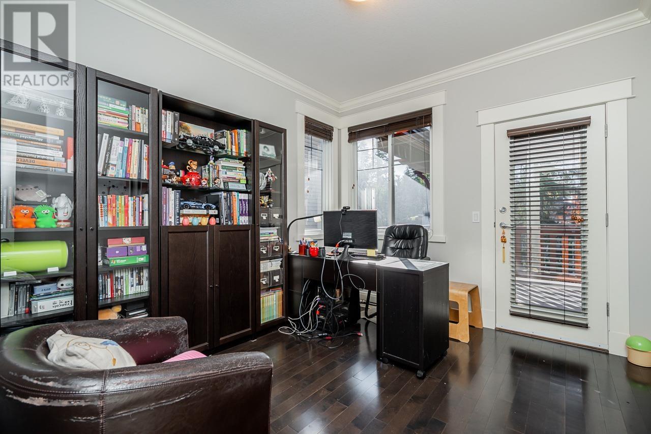 15 Maple Drive, Port Moody, British Columbia  V3H 5M8 - Photo 19 - R2828378