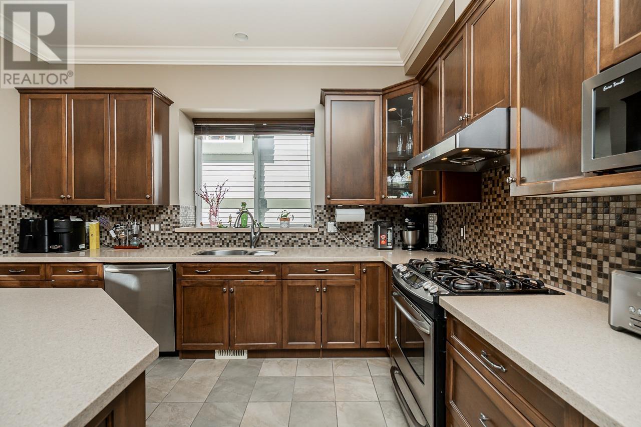 15 Maple Drive, Port Moody, British Columbia  V3H 5M8 - Photo 14 - R2828378