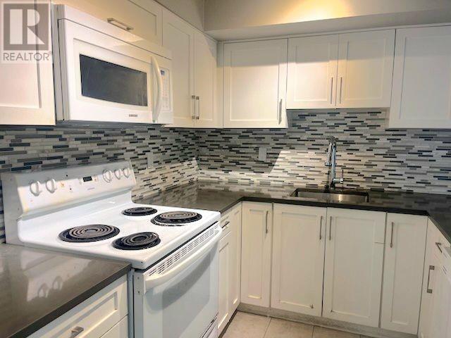 102 4181 Norfolk Street, Burnaby, British Columbia  V5G 1E8 - Photo 10 - R2824304