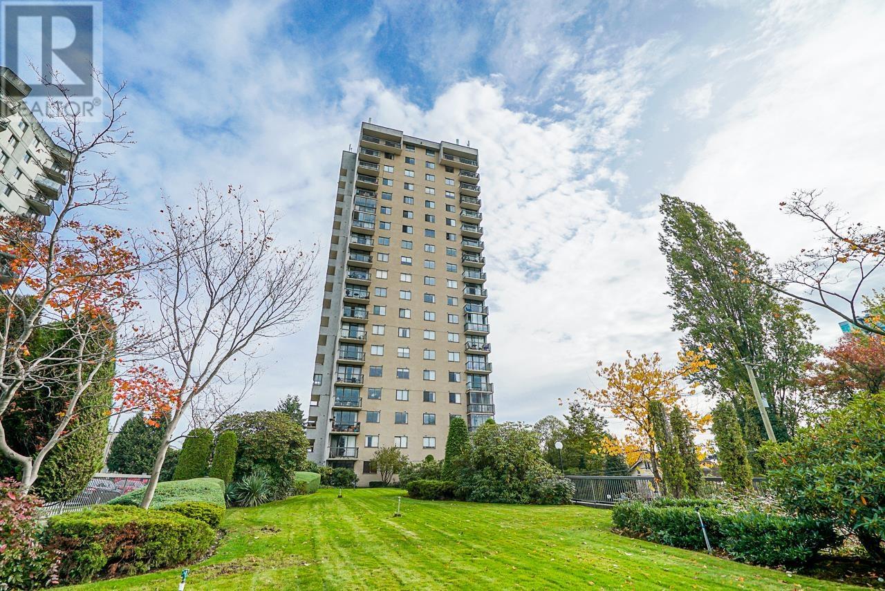 2003 145 St. Georges Avenue, North Vancouver, British Columbia  V7L 3G8 - Photo 4 - R2825532
