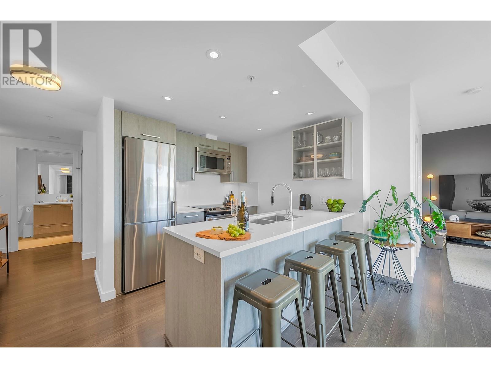751 955 E Hastings Street, Vancouver, British Columbia  V6A 0G8 - Photo 7 - R2814354