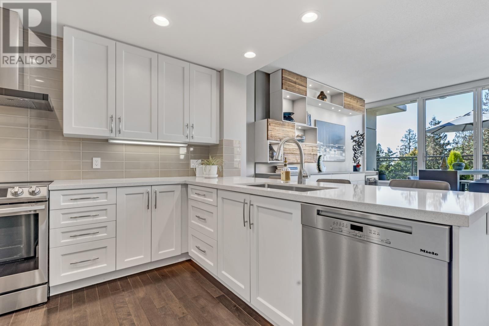 1004 1415 Parkway Boulevard, Coquitlam, British Columbia  V3E 0C7 - Photo 15 - R2828716