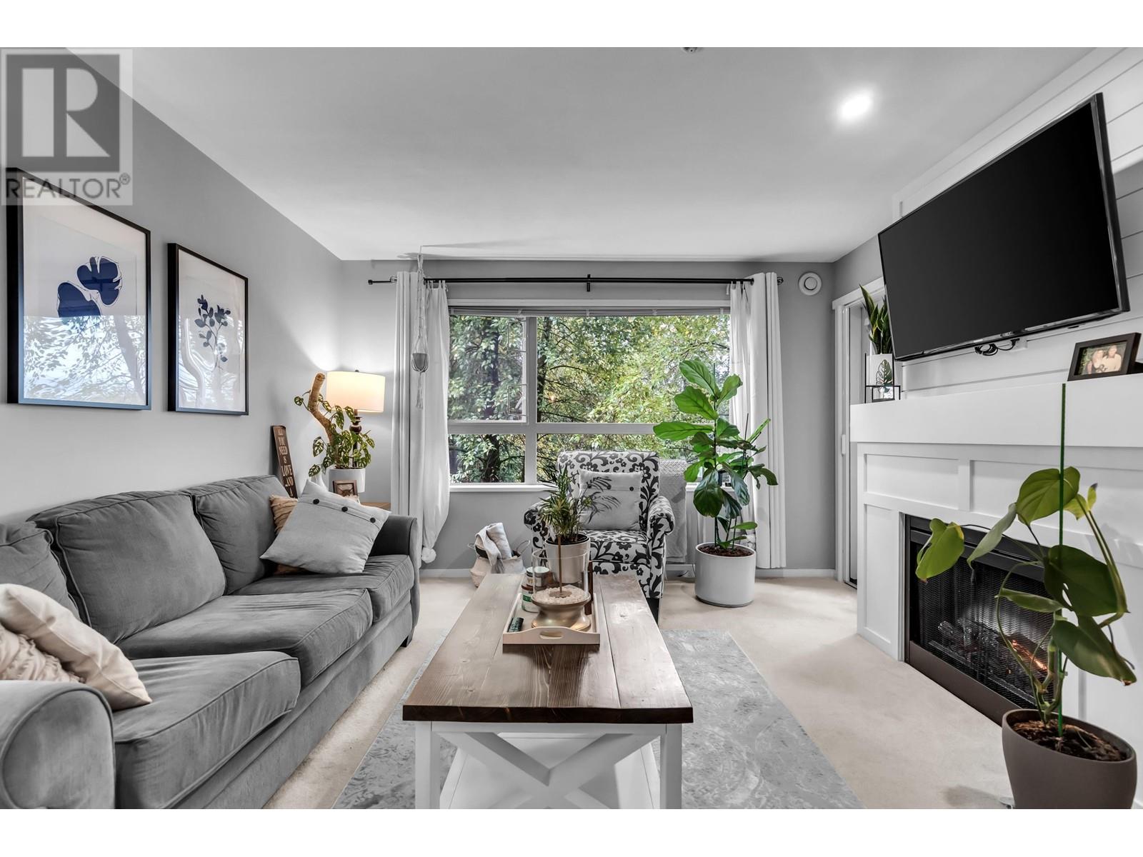 303 700 Klahanie Drive, Port Moody, British Columbia  V3H 5L3 - Photo 3 - R2829019