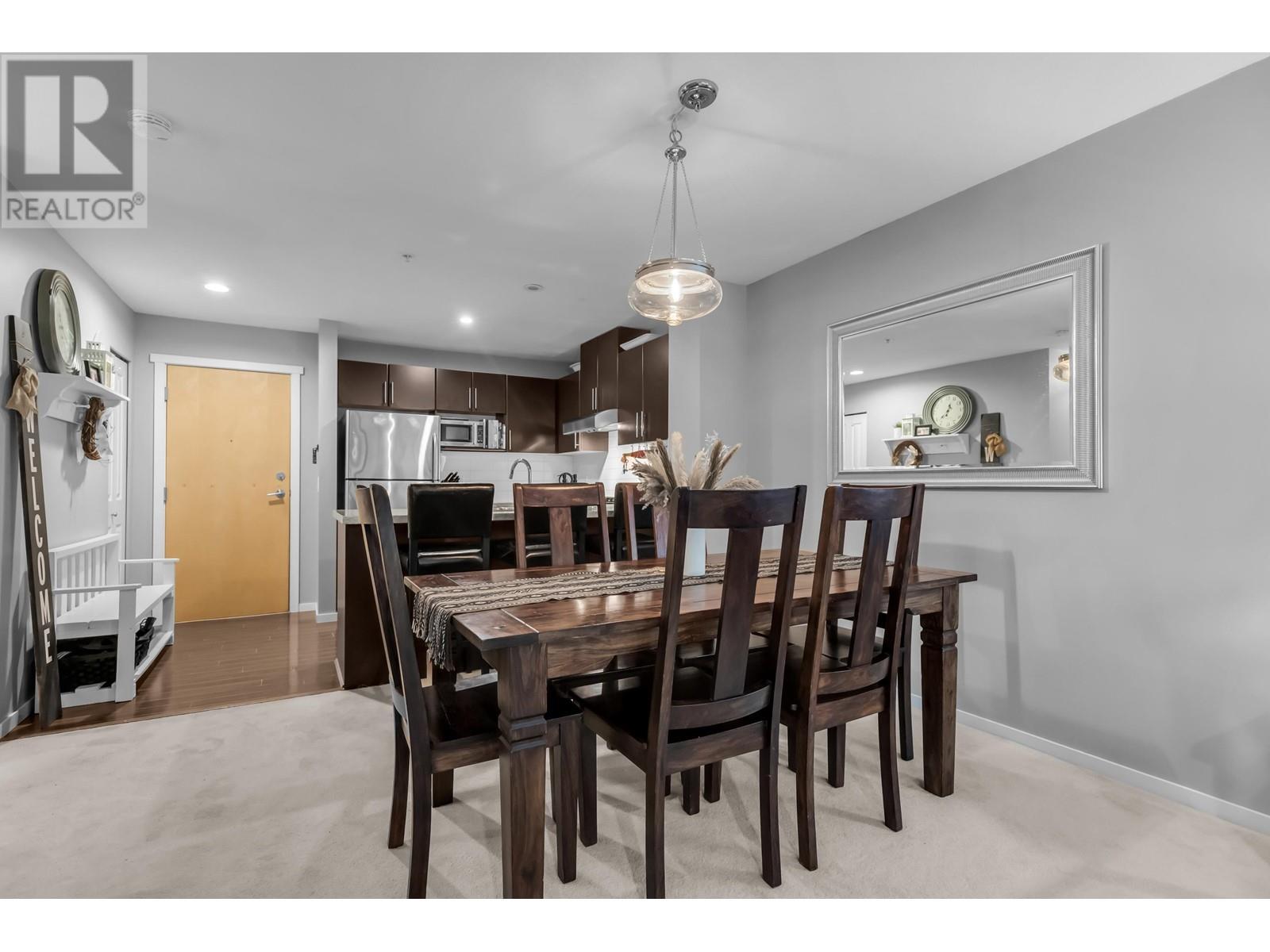 303 700 Klahanie Drive, Port Moody, British Columbia  V3H 5L3 - Photo 6 - R2829019