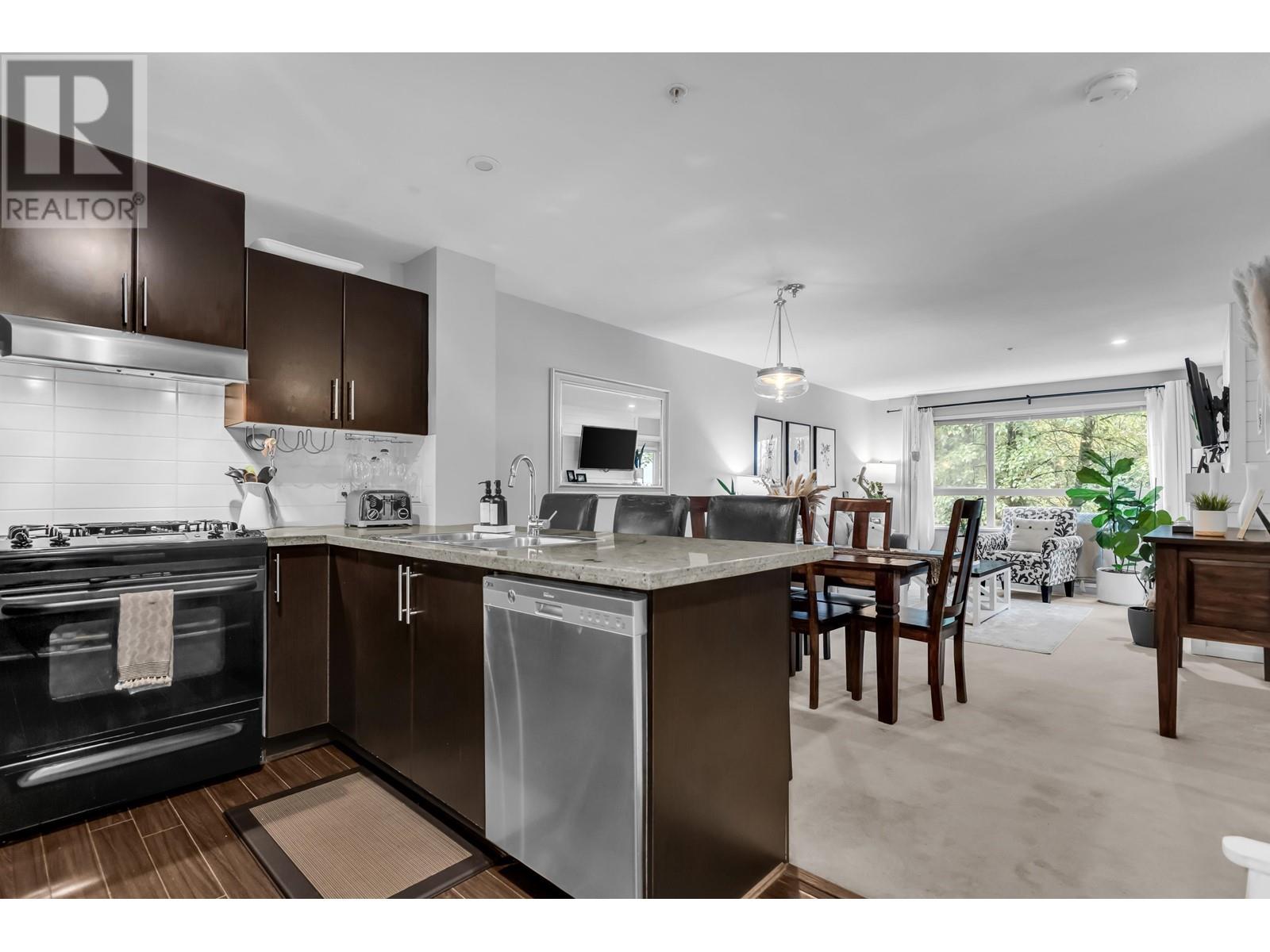 303 700 Klahanie Drive, Port Moody, British Columbia  V3H 5L3 - Photo 8 - R2829019