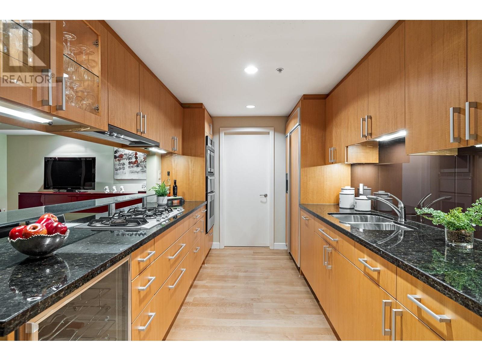 1801 1281 W Cordova Street, Vancouver, British Columbia  V6C 3R5 - Photo 13 - R2829043