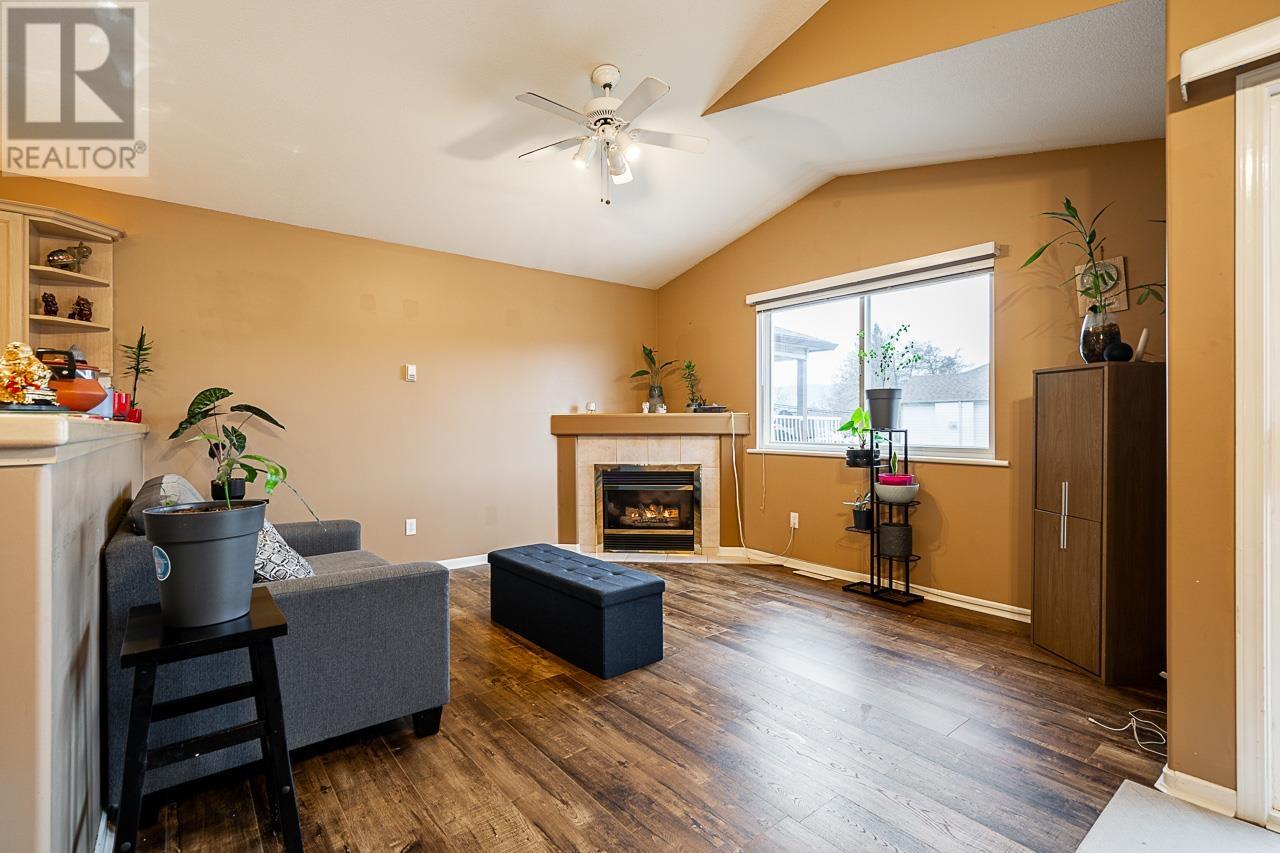 23213 124 Avenue, Maple Ridge, British Columbia  V2X 1R6 - Photo 12 - R2828990