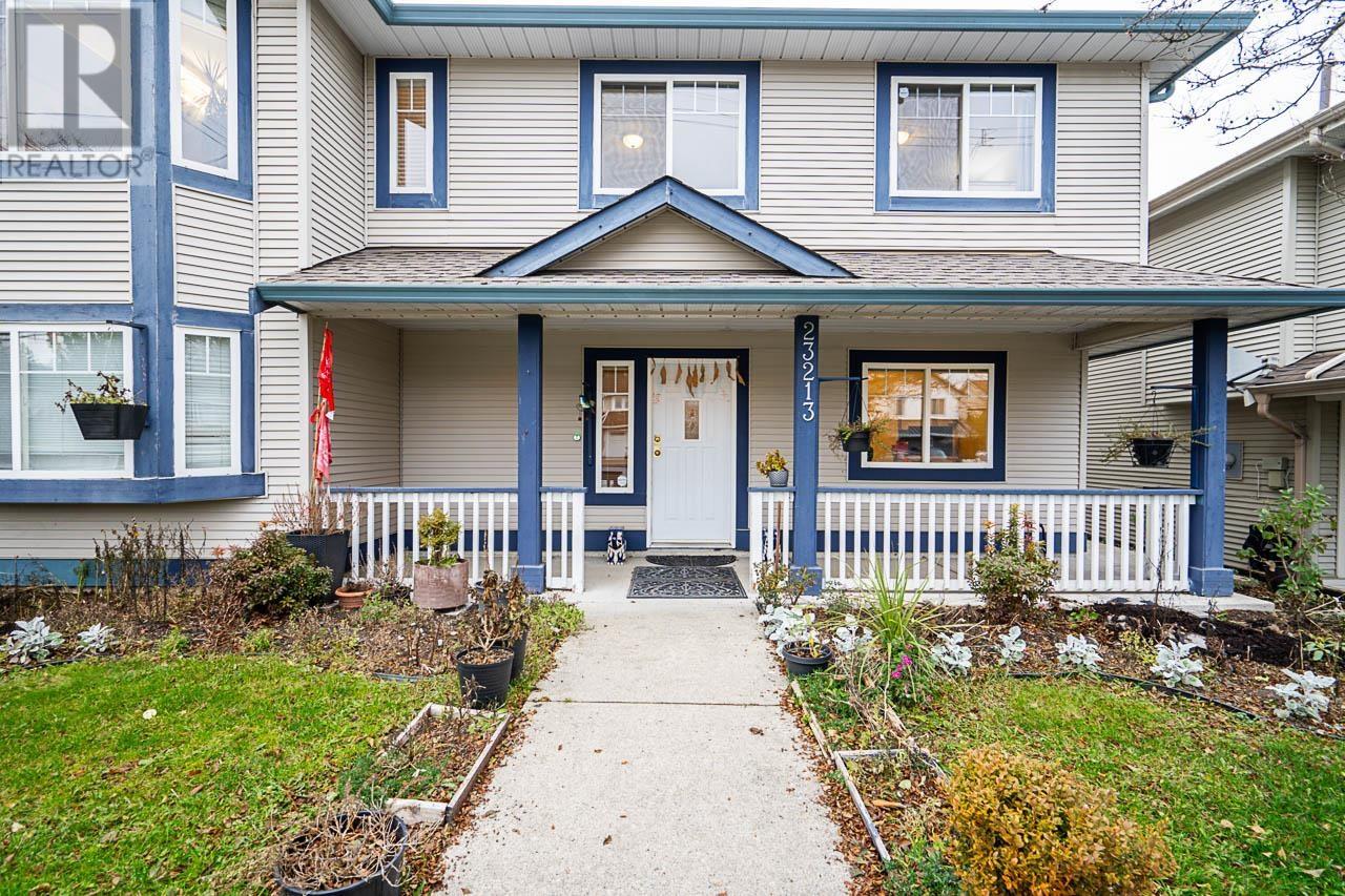 23213 124 Avenue, Maple Ridge, British Columbia  V2X 1R6 - Photo 2 - R2828990