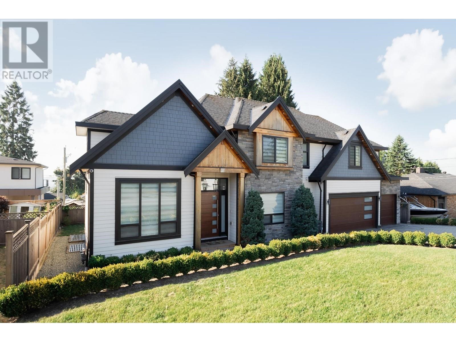 812 Shaw Avenue, Coquitlam, British Columbia  V3K 2S3 - Photo 2 - R2829001