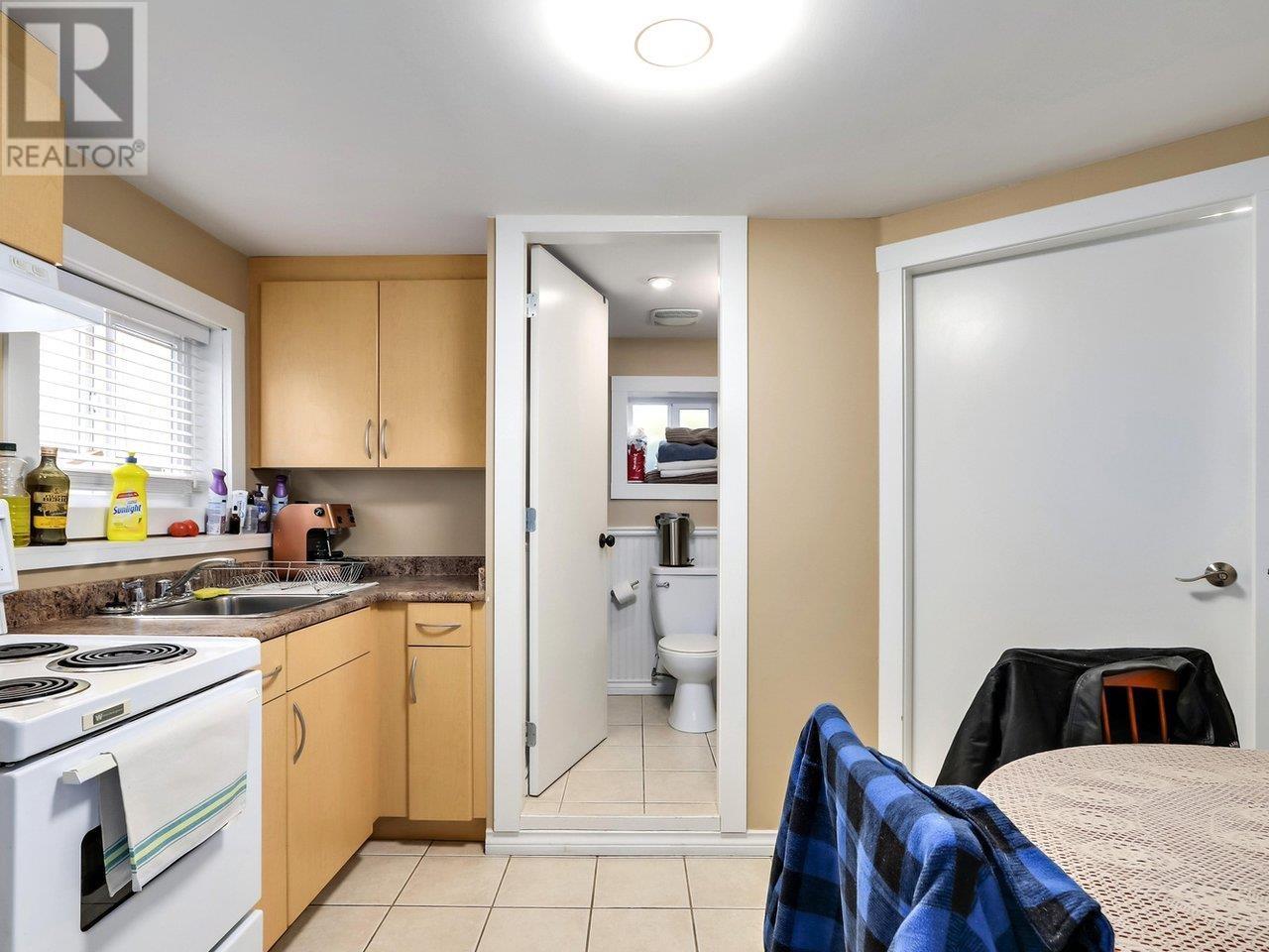 1741 Cliff Avenue, Burnaby, British Columbia  V5A 2K5 - Photo 19 - R2829024