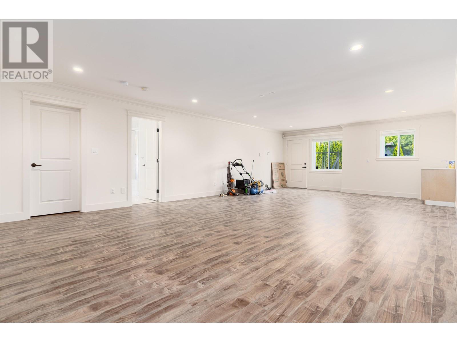 8023 Burnfield Crescent, Burnaby, British Columbia  V5E 2B8 - Photo 23 - R2829036