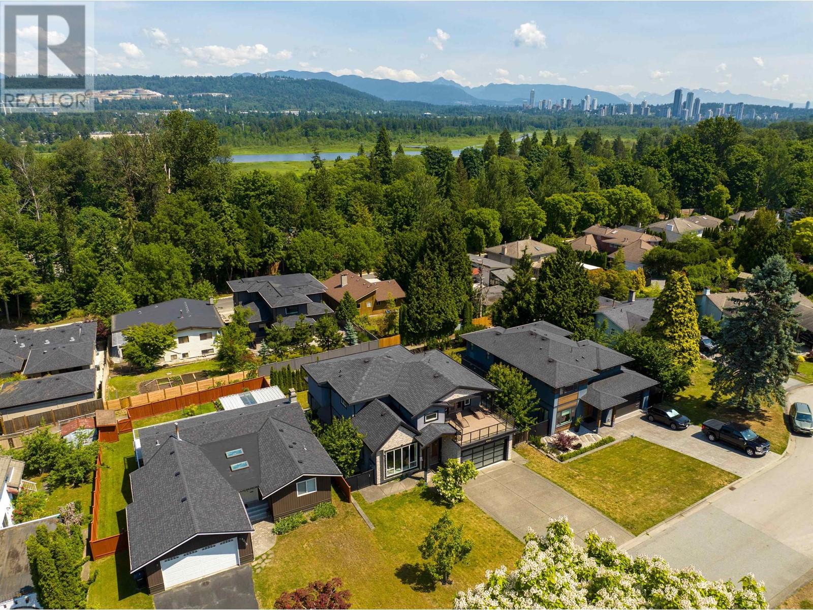 8023 Burnfield Crescent, Burnaby, British Columbia  V5E 2B8 - Photo 29 - R2829036