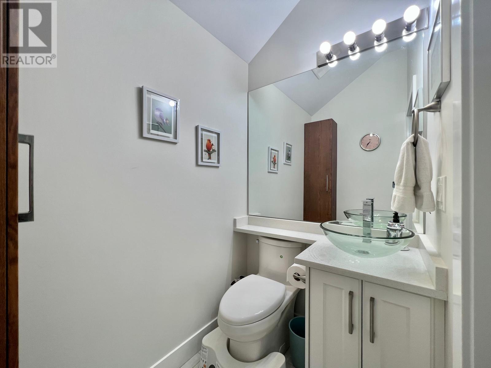 207 Allard Street, Coquitlam, British Columbia  V3K 4K9 - Photo 16 - R2829054