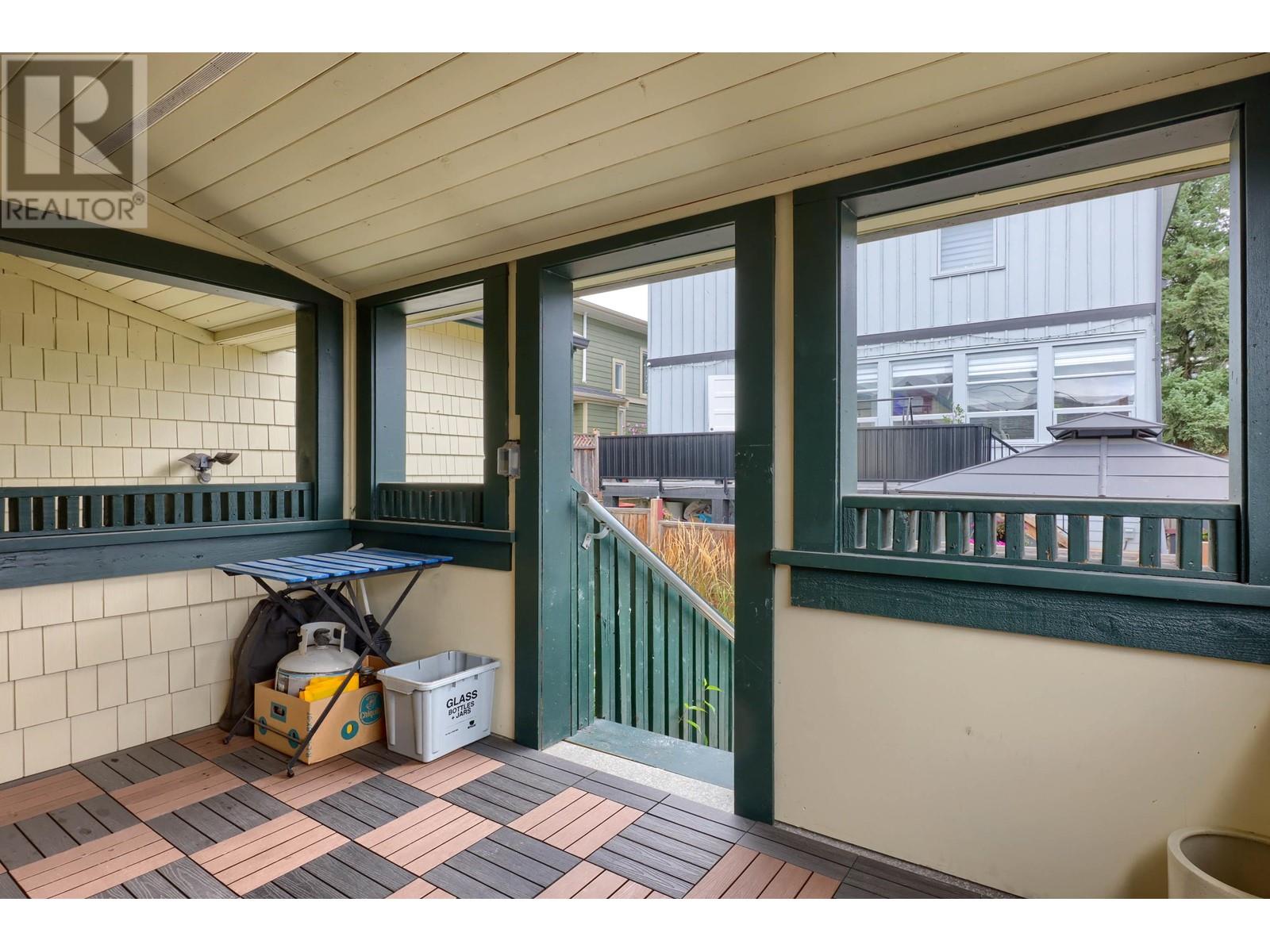 207 Allard Street, Coquitlam, British Columbia  V3K 4K9 - Photo 38 - R2829054