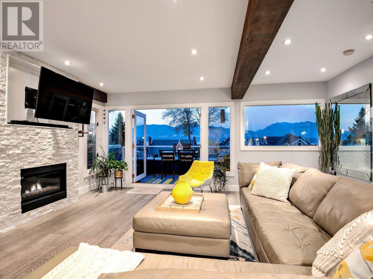 2532 Cornwall Avenue, Vancouver, British Columbia  V6K 1C2 - Photo 6 - R2829039